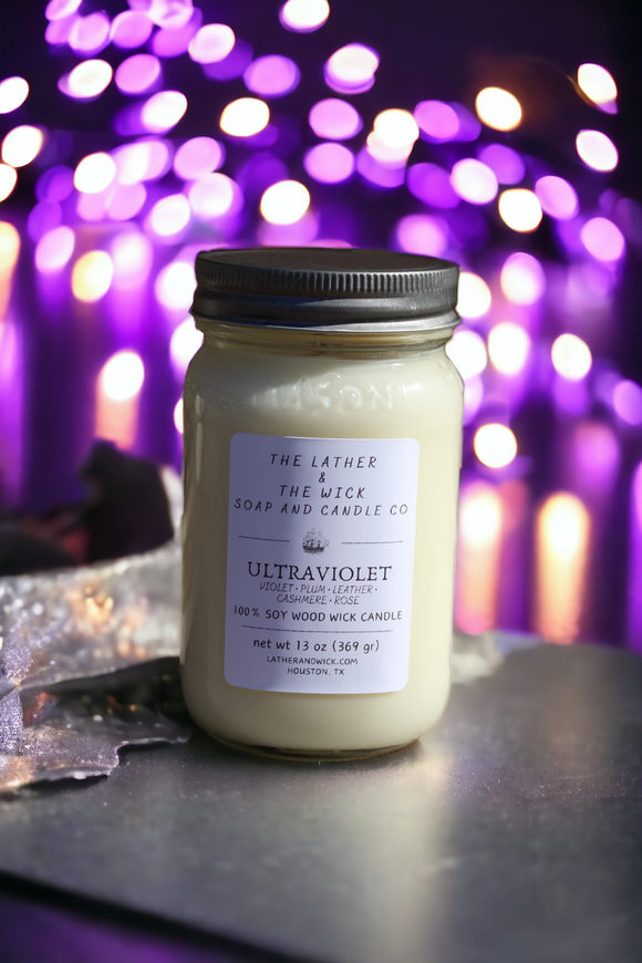 Ultraviolet - Wood Wick Candle